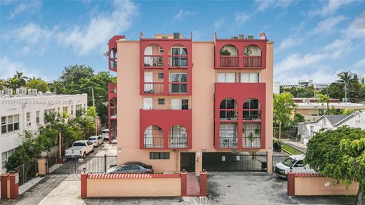 Komplex apartman Miami, Miami-Dade County