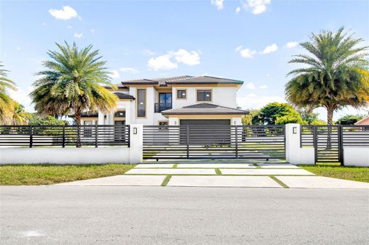 Villa in Miami Terrace Mobile Home, Miami-Dade County