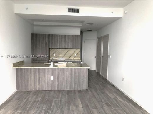Complesso residenziale a Miami, Miami-Dade County