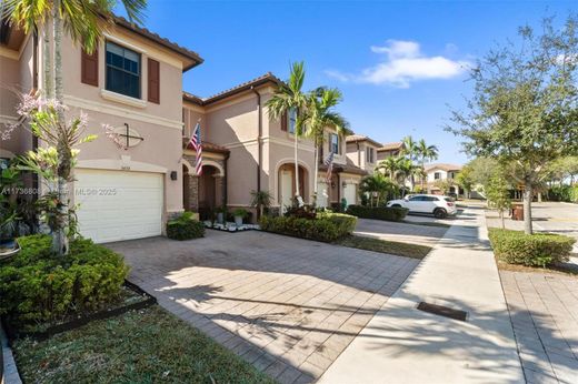 城市独宅  Hialeah, Miami-Dade County