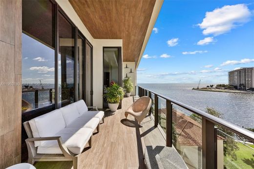 Kamienica w Coconut Grove, Miami-Dade County