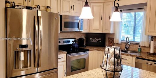 Townhouse in Hollywood, Broward County