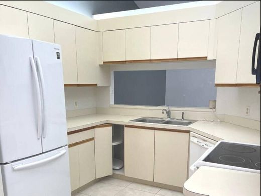 公寓楼  Stuart, Martin County