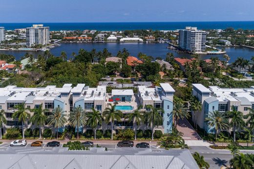 Residential complexes in Delray Beach, Palm Beach