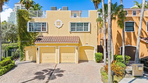 تاون هاوس ﻓﻲ Fort Lauderdale, Broward County