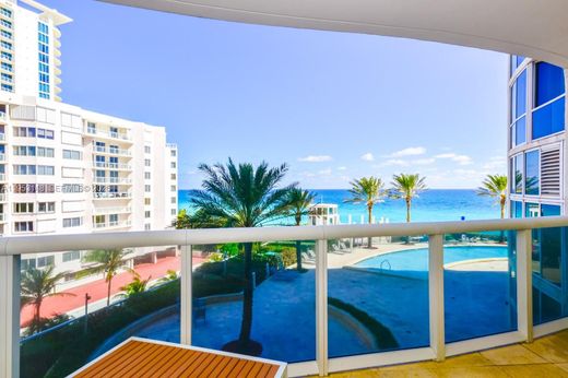 Residential complexes in Sunny Isles Beach, Miami-Dade