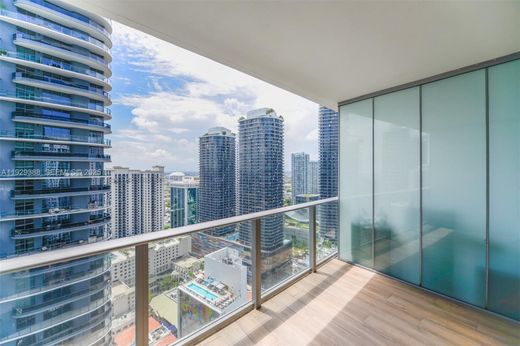 Kamienica w Miami, Miami-Dade County