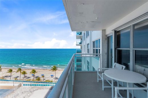 Residential complexes in Fort Lauderdale, Broward County
