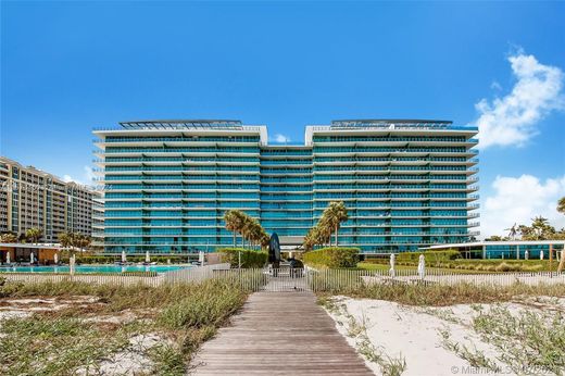Wohnkomplexe in Key Biscayne, Miami-Dade County