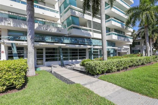 Kamienica w Bay Harbor Islands, Miami-Dade County