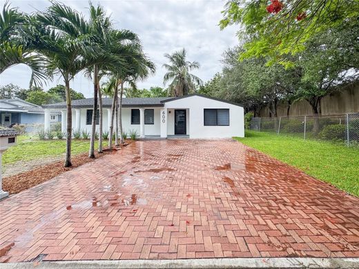 Villa in North Miami, Miami-Dade