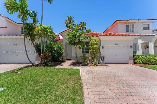 Townhouse in Miramar, Broward County