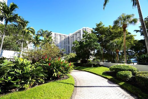 Residential complexes in Hallandale, Broward County