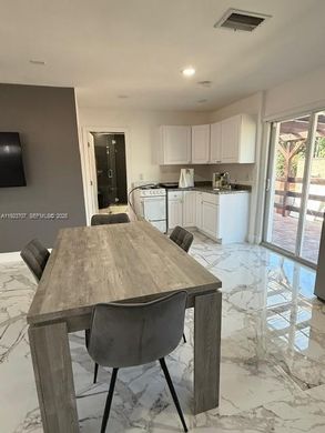 マイアミ, Miami-Dade Countyのヴィラ