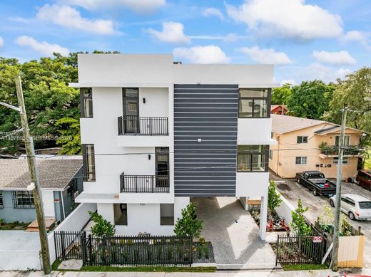 Complesso residenziale a Miami, Miami-Dade County