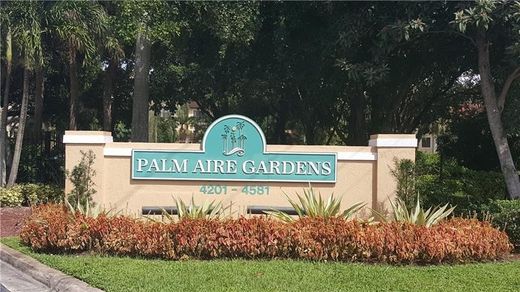 Residential complexes in Pompano Beach, Broward County