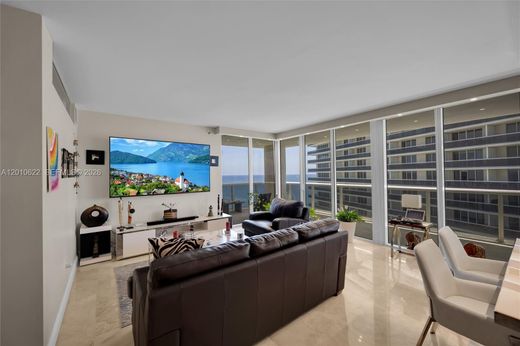 Komplex apartman Hallandale Beach, Broward County