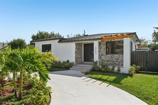 Βίλα σε Coral Gables, Miami-Dade County