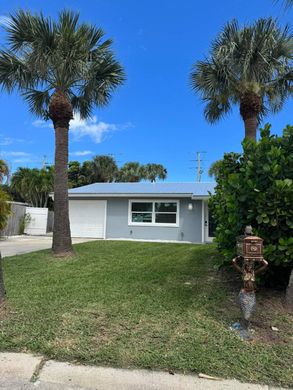 Townhouse in Jensen Beach, Martin County
