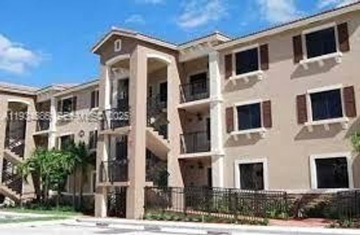 Residential complexes in Cutler Bay, Miami-Dade
