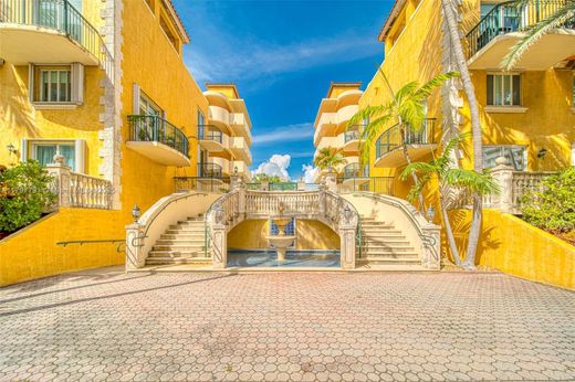 Complesso residenziale a Surfside, Miami-Dade County