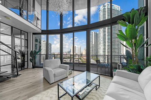 Complesso residenziale a Miami, Miami-Dade County