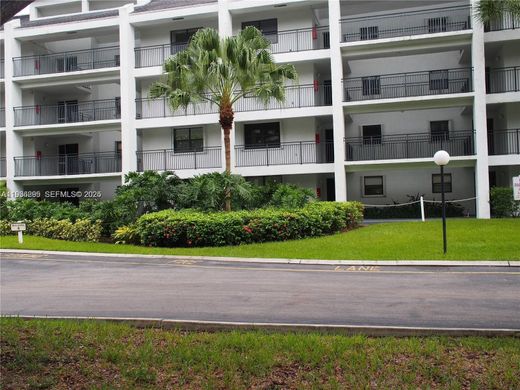 Residential complexes in Weston, Broward County