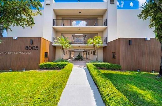 Residential complexes in Miami, Miami-Dade