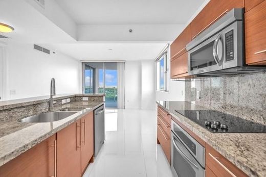 Komplex apartman Sunrise, Broward County