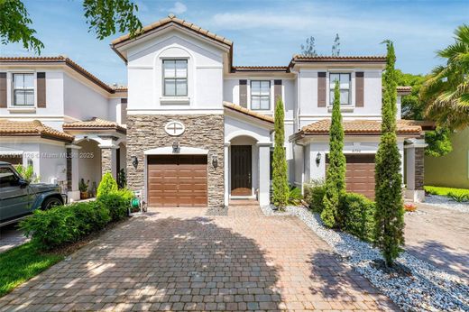 ‏בית בעיר ב  Doral, Miami-Dade County