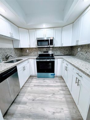 Kamienica w Miami, Miami-Dade County