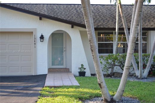 Villa - Miami, Miami-Dade County