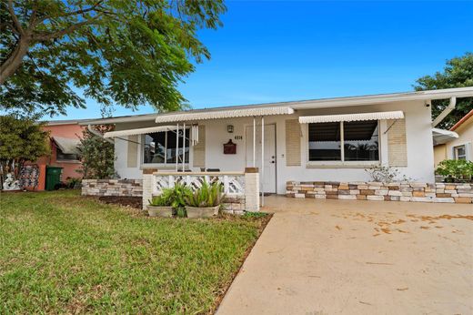 Villa Tamarac, Broward County