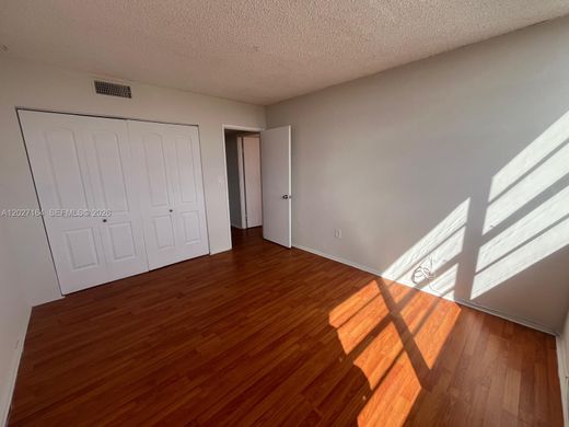 Residential complexes in Miami, Miami-Dade