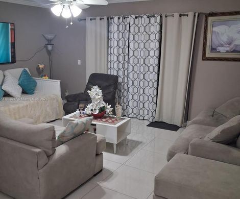 콘도미니엄 / Hialeah, Miami-Dade County