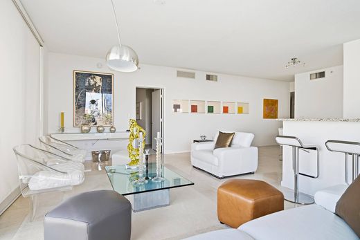 Residential complexes in West Palm Beach, Palm Beach