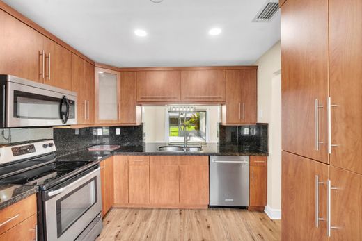 Townhouse in Pembroke Pines, Broward County