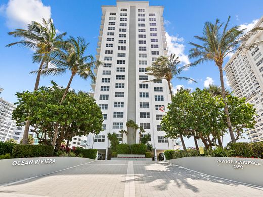 Residential complexes in Fort Lauderdale, Broward County