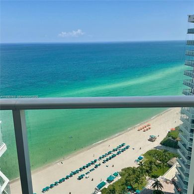 Residential complexes in Sunny Isles Beach, Miami-Dade