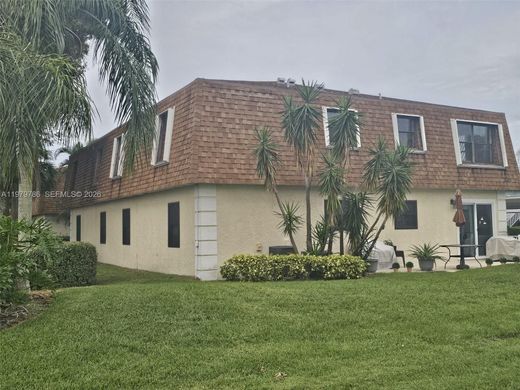 Residential complexes in Port Saint Lucie, Saint Lucie County