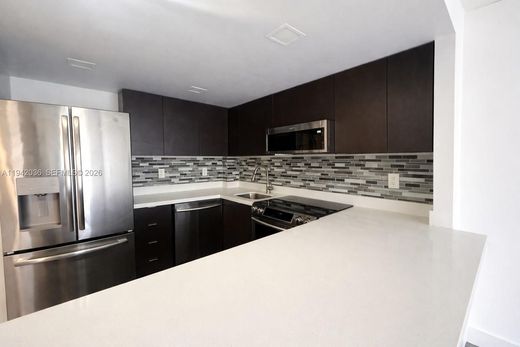 公寓楼  North Miami Beach, Miami-Dade County