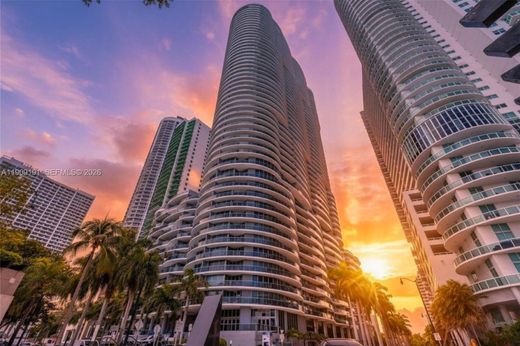 Komplex apartman Miami, Miami-Dade County