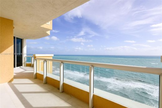 Kamienica w Sunny Isles Beach, Miami-Dade County