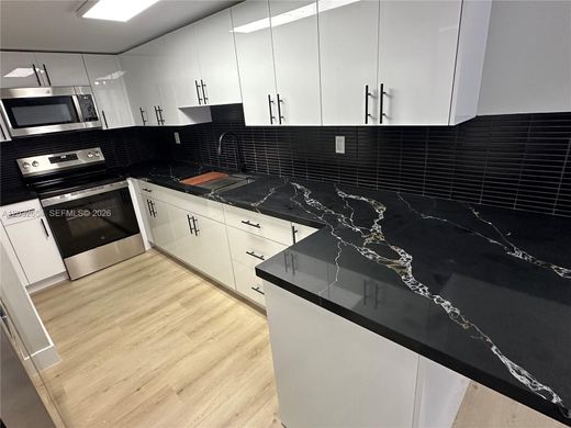 Complexos residenciais - Hialeah Gardens, Miami-Dade County
