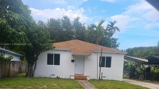 Villa en North Miami, Miami-Dade County
