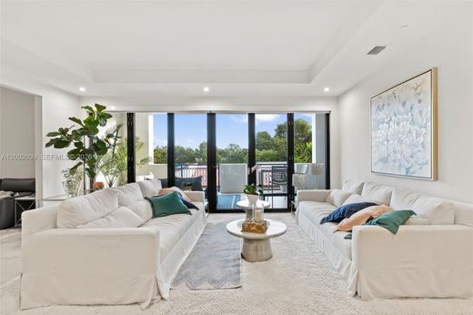 Complexes résidentiels à Coral Gables, Comté de Miami-Dade