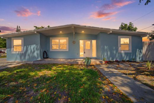 Villa in Pompano Beach, Broward County