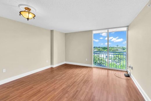 Residential complexes in Miami, Miami-Dade