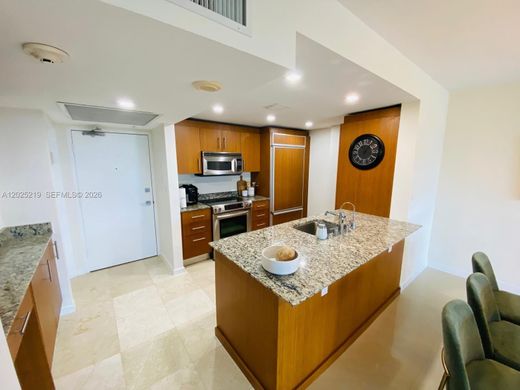 Complexes résidentiels à Bal Harbour, Comté de Miami-Dade