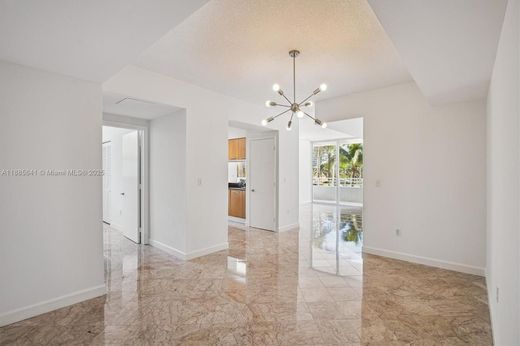 Жилой комплекс, Майами-Бич, Miami-Dade County